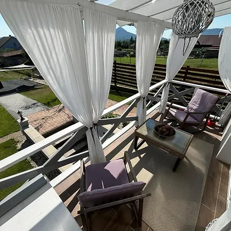 Dandelion Vendeghazak Kisapati